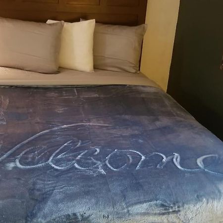 Hotel King Bed Hotel Room 114 Booking Stillwater Exterior foto